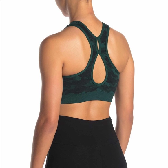 ❌SOLD❌ NWOT {Zella} camo sports bra - Picture 2 of 7
